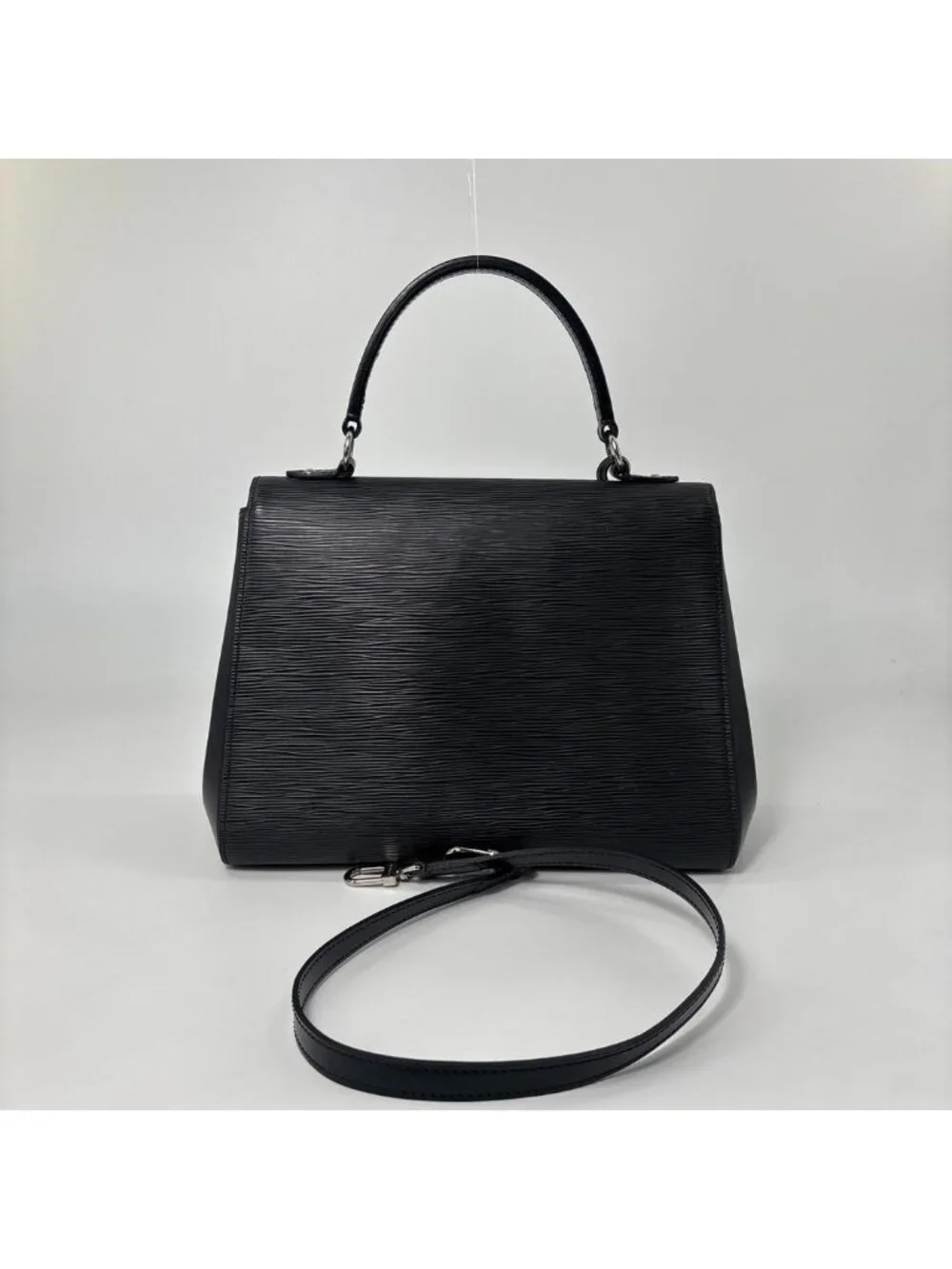 Louis Vuitton Epi Cluny MM Black Handbag